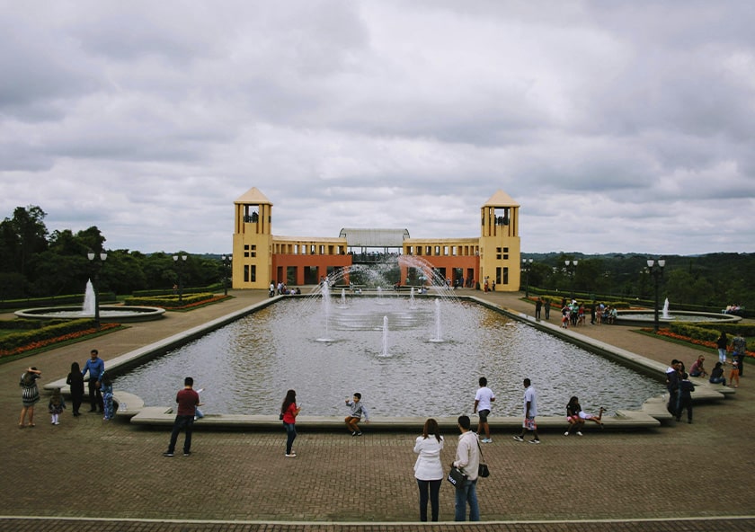 ponto turistico localizado em curitiba capa para post de criação de site em curitiba